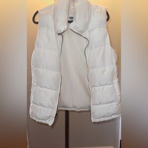 Old Navy Ivory Puffer Vest